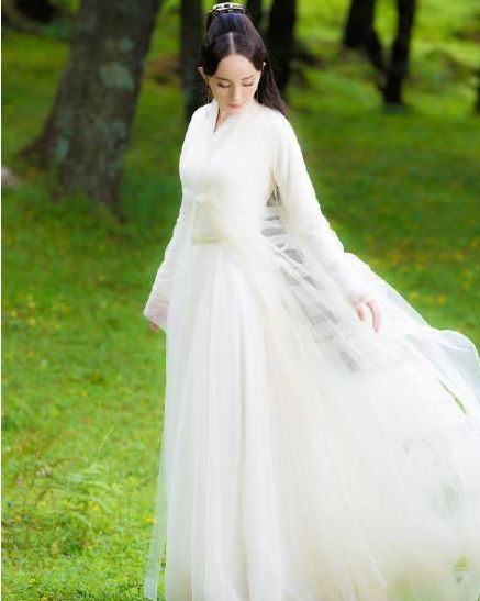 盤點(diǎn)五位古裝最仙明星：楊冪、趙麗穎、劉亦菲，誰是你心中的仙女首選？